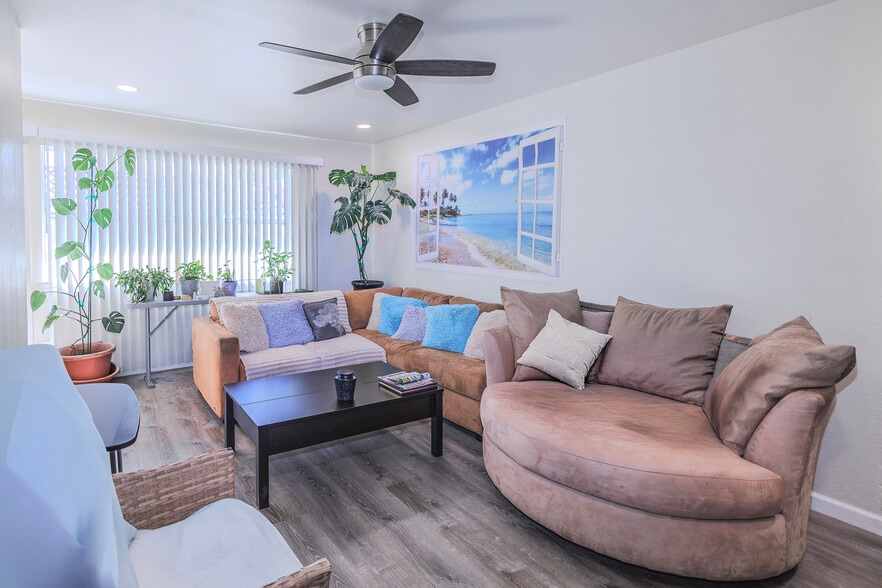 More Photos Of 106 N Bayshore Blvd, San Mateo Apartments For Sale