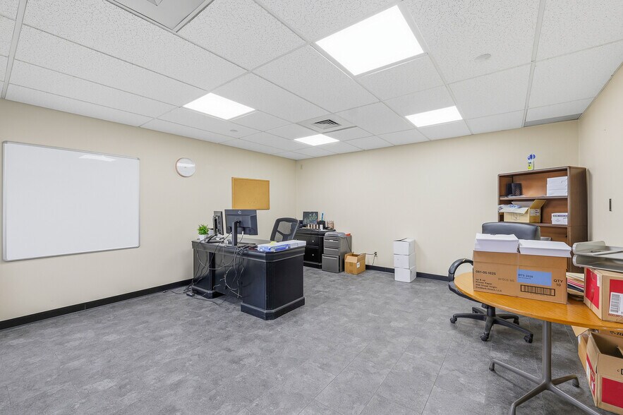 More Photos Of 100 Creative Way, Ripon Manufacturing For Sale