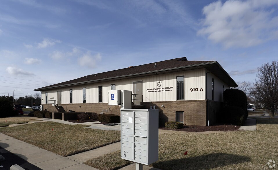 Primary Photo Of 910 Walker Rd, Dover Office For Lease