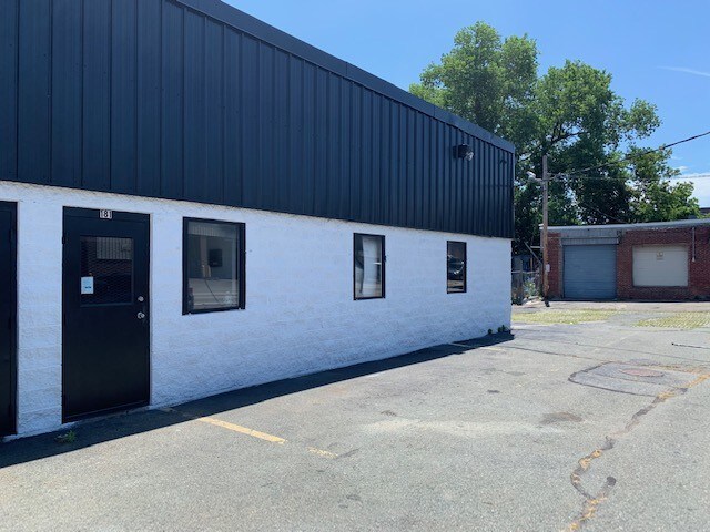 More Photos Of 181 N Montello St, Brockton Service For Lease