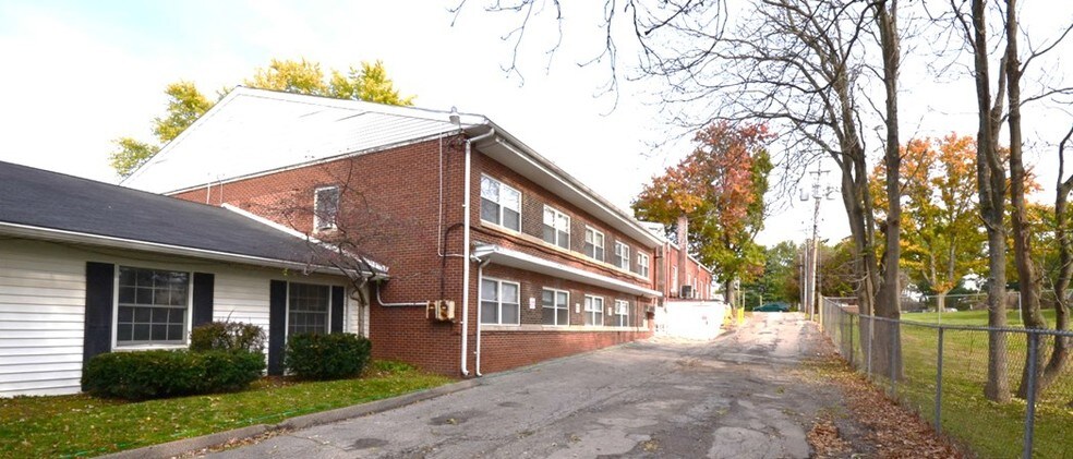 More Photos Of 73 Madison Rd, Mansfield Skilled Nursing Facility For Lease