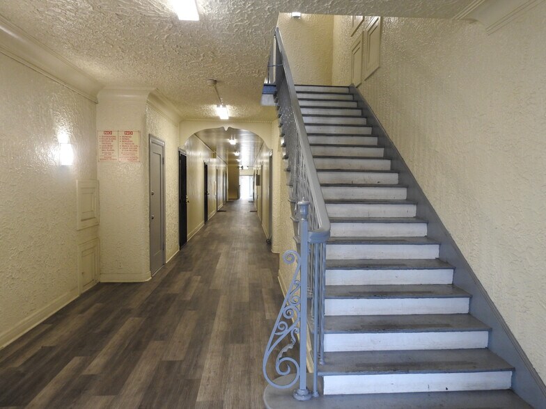 More Photos Of 5510 Lexington Ave, Los Angeles Apartments For Sale