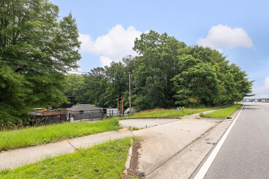 More Photos Of 2291 South Cobb Dr, Smyrna Office For Sale