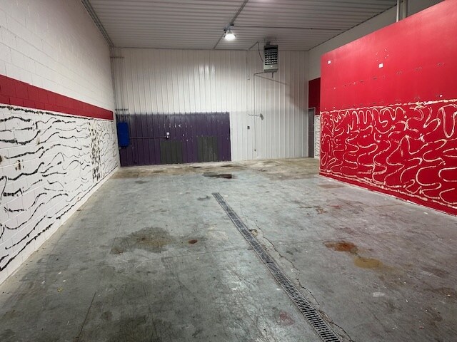 More Photos Of 14623 W Edison Dr, New Lenox Warehouse For Lease