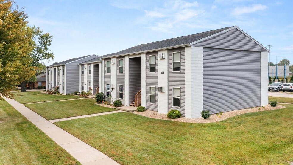Primary Photo Of , Pontiac Multifamily For Sale