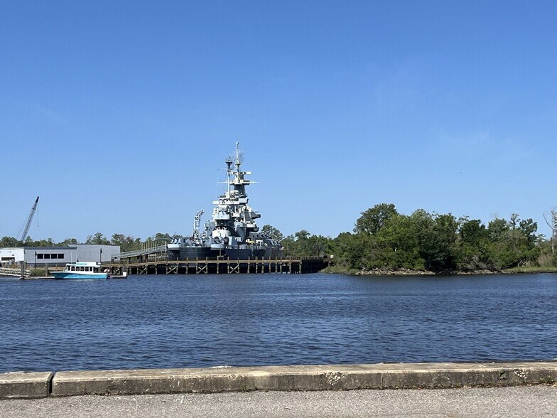 More Photos Of 106 N Water St, Wilmington Apartments For Sale