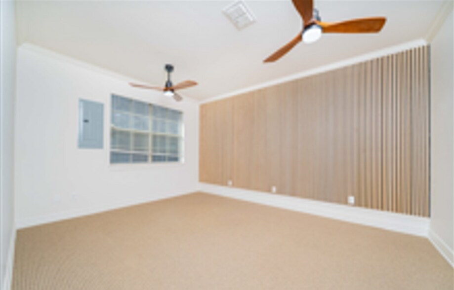 More Photos Of 4001 Technology Center & McCann Rd, Longview Office For Lease