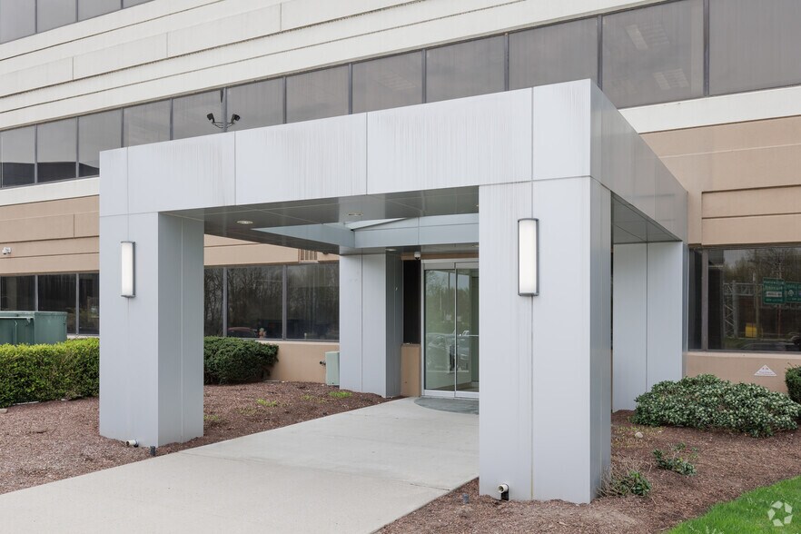 More Photos Of 700 Route 46 E, Fairfield Office For Lease