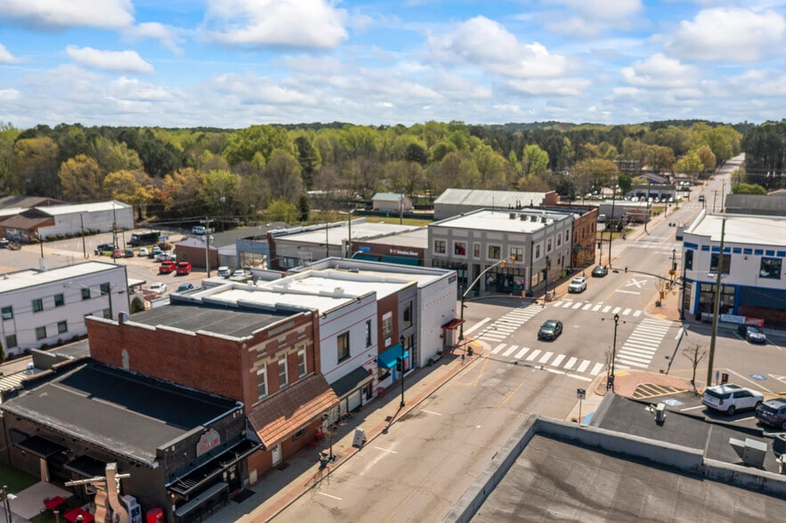 More Photos Of 108 N Arendell Ave, Zebulon Office For Sale