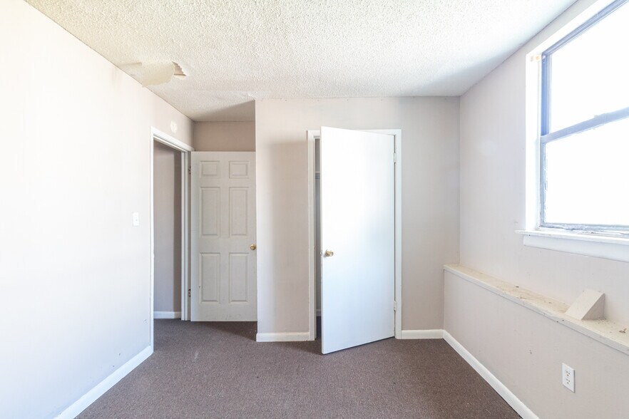 More Photos Of 201 William D Jones Blvd, Fayetteville Apartments For Sale