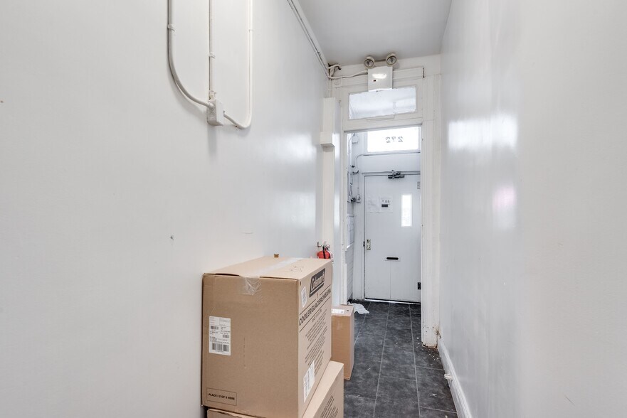 More Photos Of 272 Smith St, Brooklyn Apartments For Sale