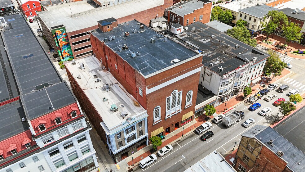 More Photos Of 18-20 W Washington St, Hagerstown Office For Lease