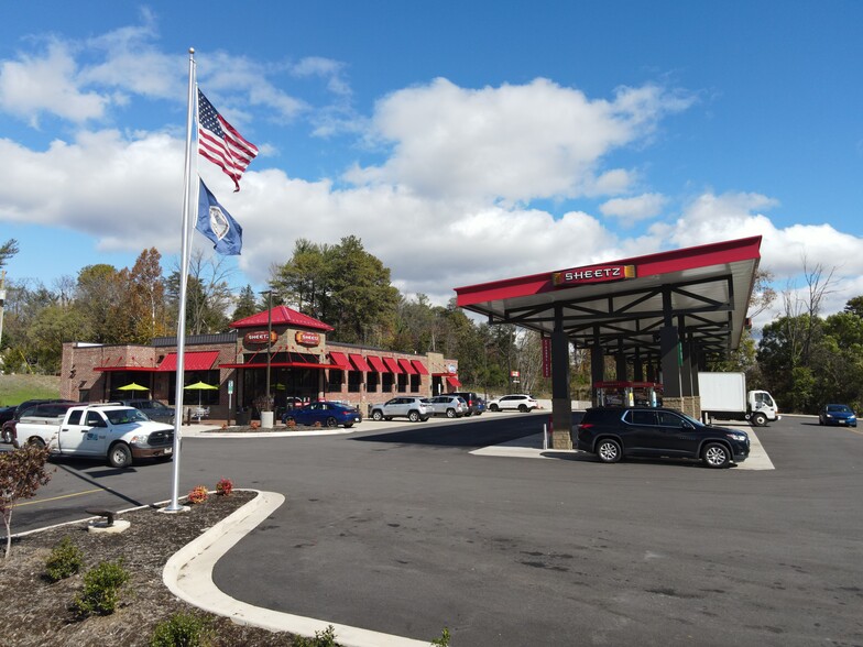 More Photos Of 7506 Williamson Rd, Roanoke Convenience Store For Sale