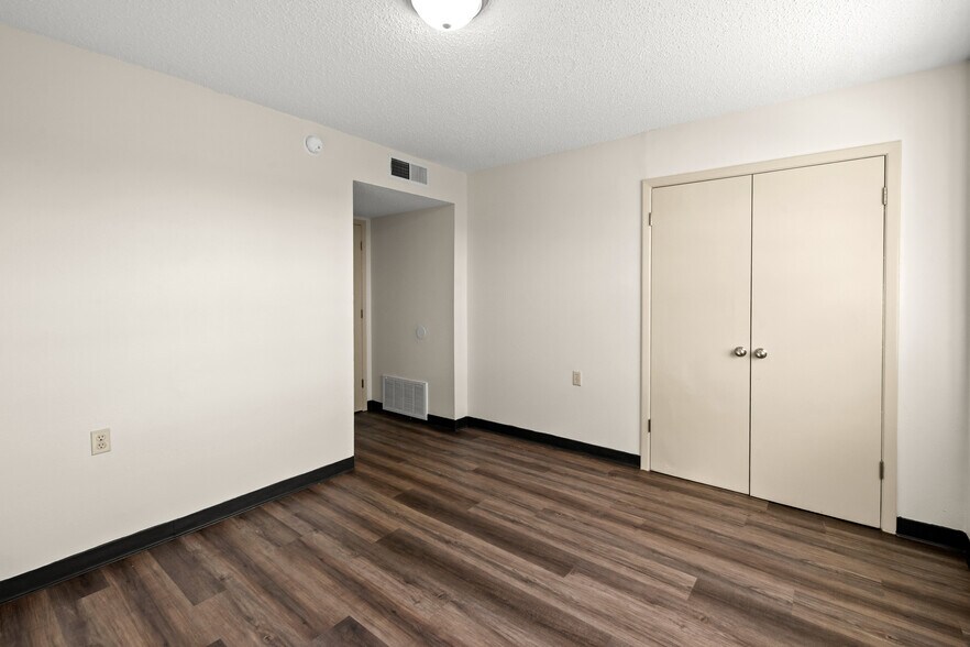 More Photos Of 5310 Blanco Ave, El Paso Office Residential For Lease