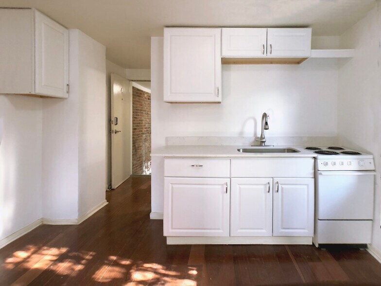 More Photos Of 797 Carroll St, Baltimore Apartments For Sale