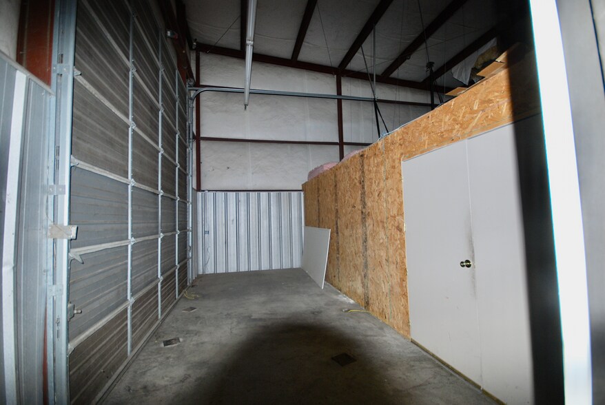 More Photos Of 139-165 Conalco Dr, Jackson Warehouse For Lease
