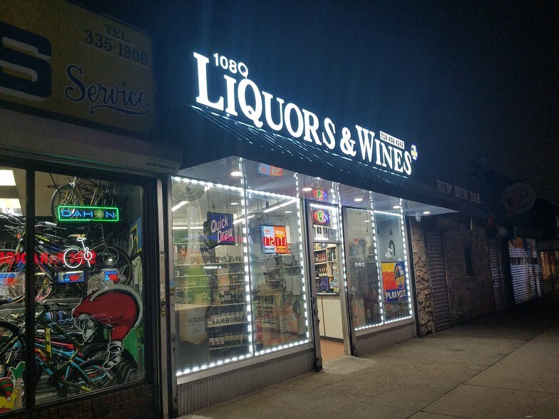 More Photos Of 6314 Roosevelt Ave, Woodside Bar For Sale