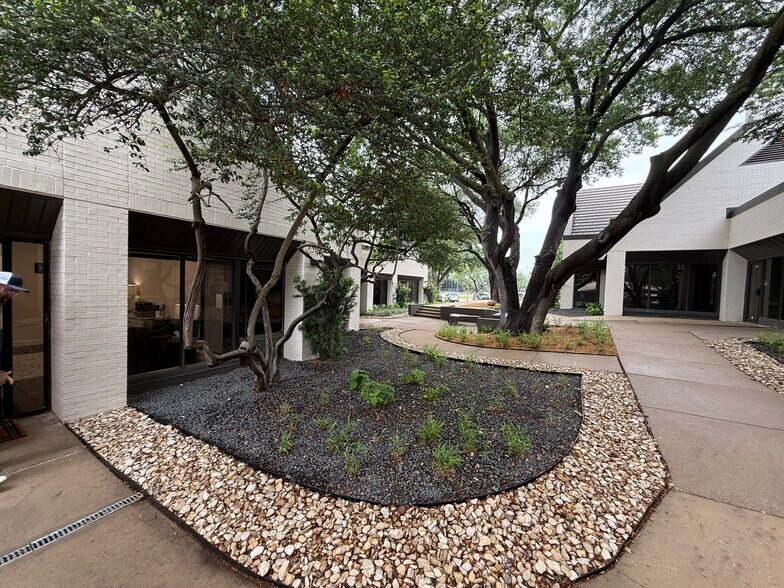 More Photos Of 700 E Park Blvd, Plano Office For Lease