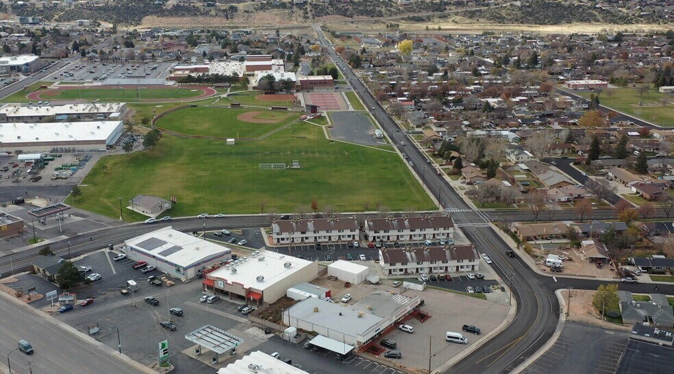 More Photos Of 684 S Main St, Cedar City Drugstore For Lease