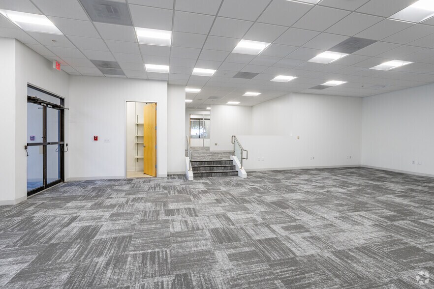 More Photos Of 8501 N Mopac Expy, Austin Office For Lease