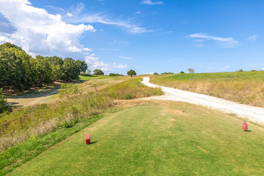 More Photos Of 1211 Cox Ford Rd, Crane Specialty For Sale