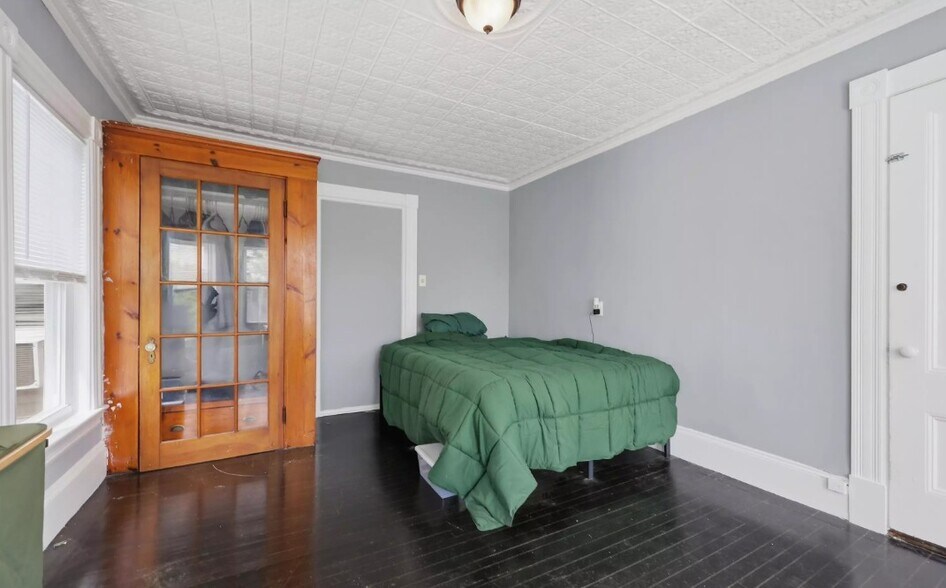 More Photos Of 194-196 Main St, Pembroke Apartments For Sale