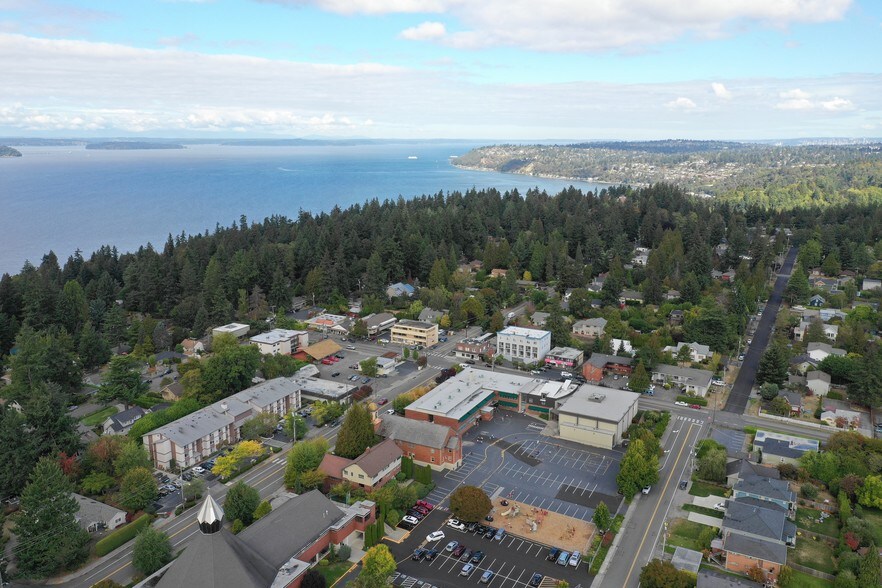 More Photos Of 2108 SW 152nd St, Burien Office For Lease