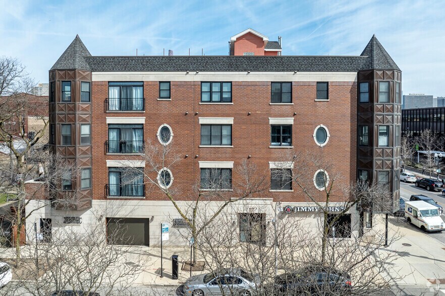 More Photos Of 1144-1148 W Wilson Ave, Chicago Apartments For Lease