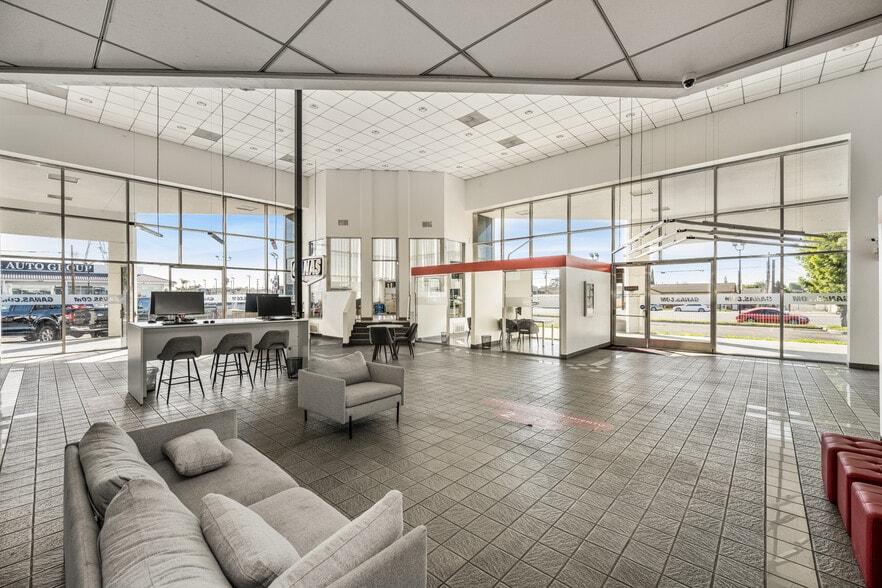 More Photos Of 8559 Artesia Blvd, Bellflower Auto Dealership For Sale