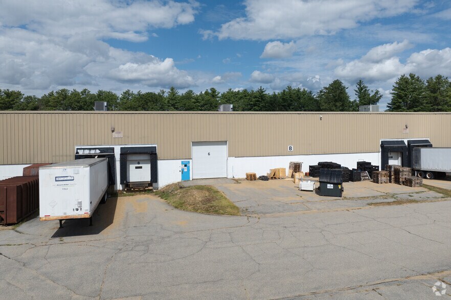 More Photos Of 41 Eisenhower Dr, Westbrook Distribution For Sale
