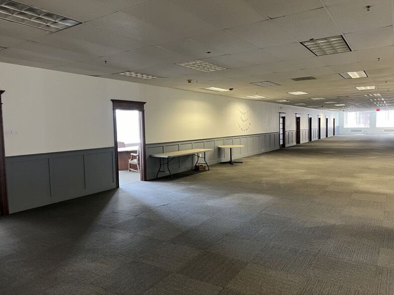 More Photos Of 500 S Broad St, Meriden Manufacturing For Lease