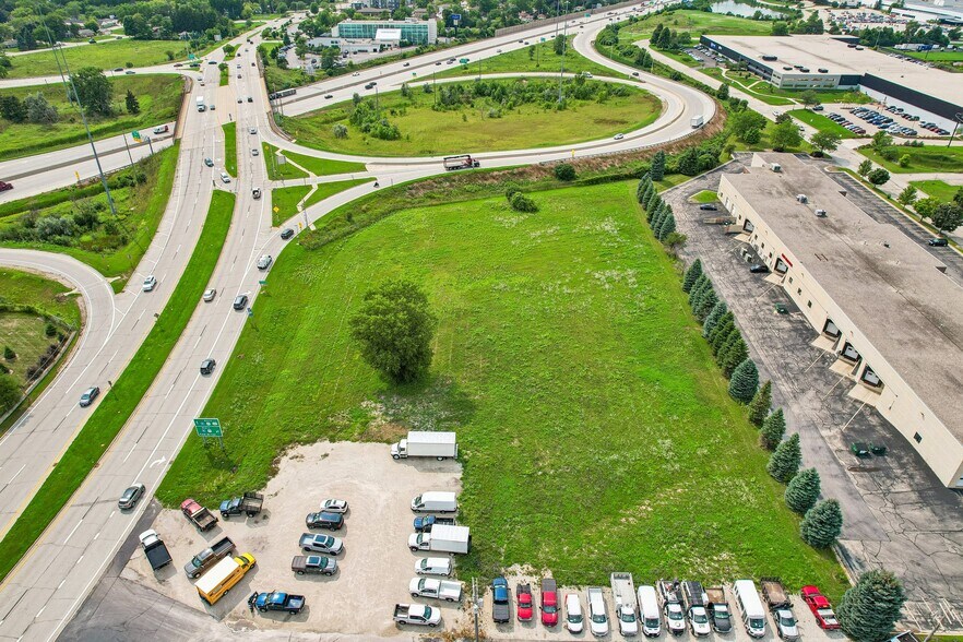 Primary Photo Of N88W14300 Main St, Menomonee Falls Land For Sale