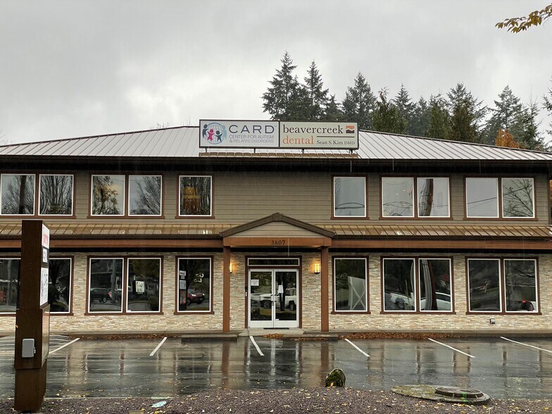 More Photos Of 1607 Beavercreek Rd, Oregon City Office For Sale