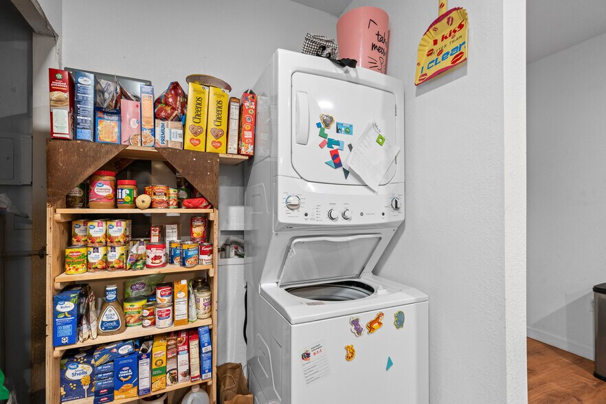 More Photos Of 105 Arcade, Lexington Apartments For Sale