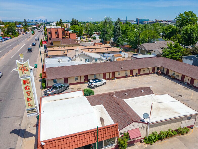 More Photos Of 3850 S Broadway, Englewood Hotel For Sale