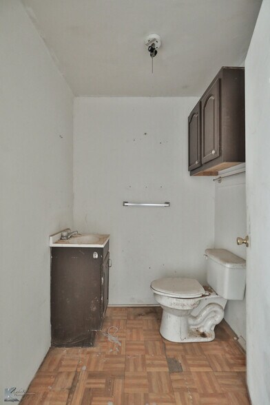 More Photos Of 9746 FM 605, Merkel Industrial For Sale