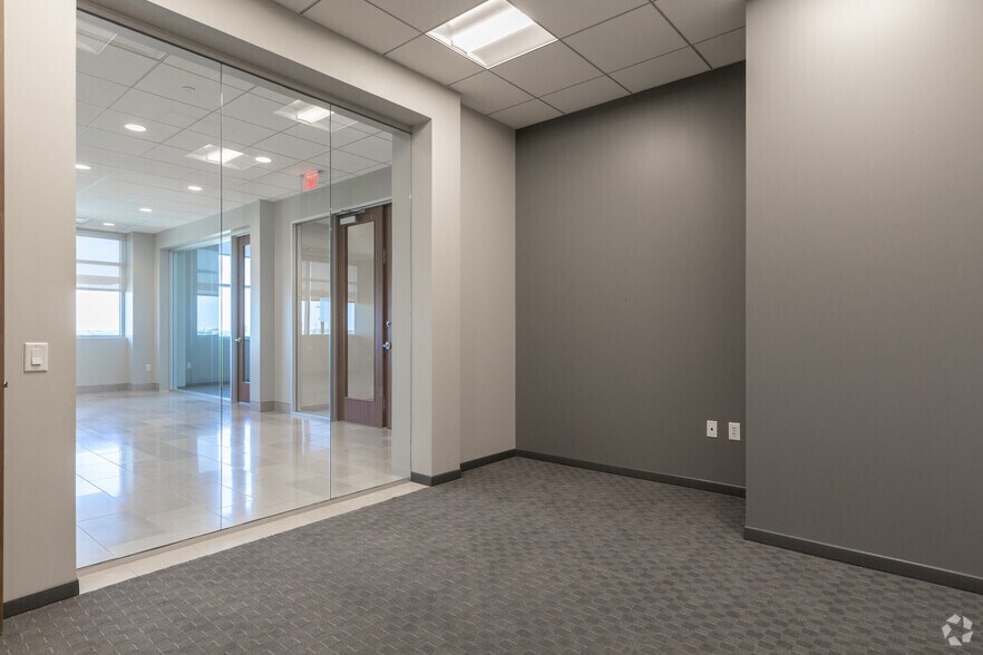 More Photos Of 7616 Branford Pl, Sugar Land Medical For Lease