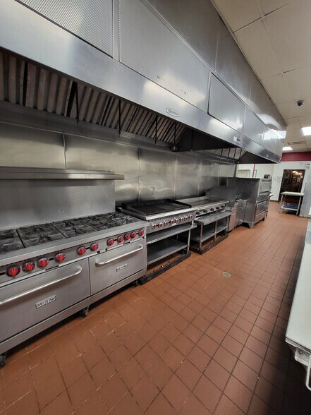 More Photos Of 107 W Coal Ave, Gallup Restaurant For Sale