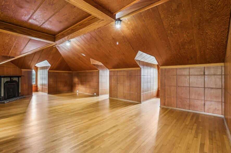 More Photos Of 7735 Mocking Bird Ln, San Antonio Lodge Meeting Hall For Sale