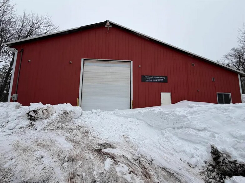 More Photos Of 7 Brebner Rd E, Negaunee Flex For Sale