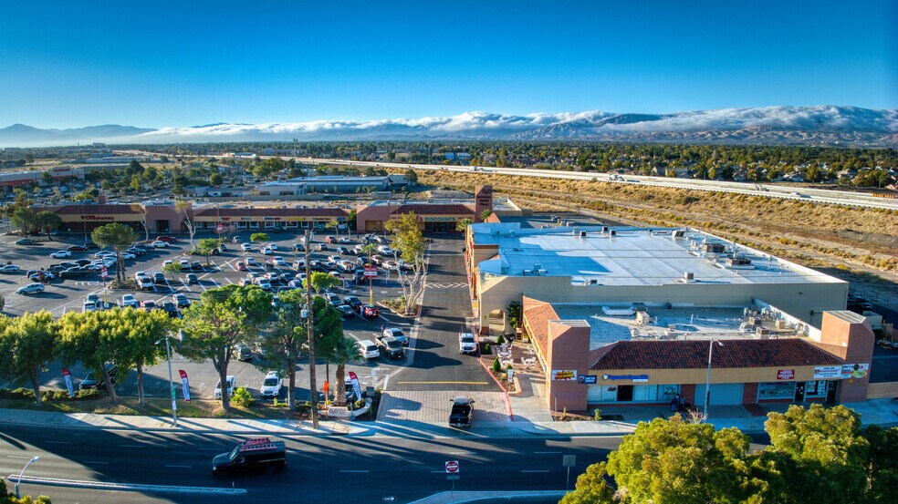 More Photos Of 2002-2074 W Avenue J, Lancaster Unknown For Lease