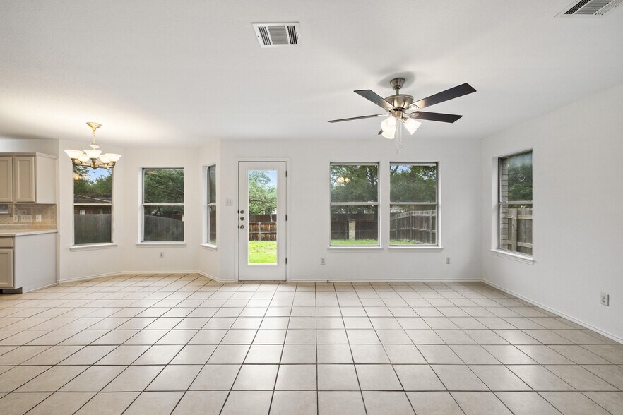 More Photos Of 4416 Campo Verde Dr, Austin Multifamily For Sale