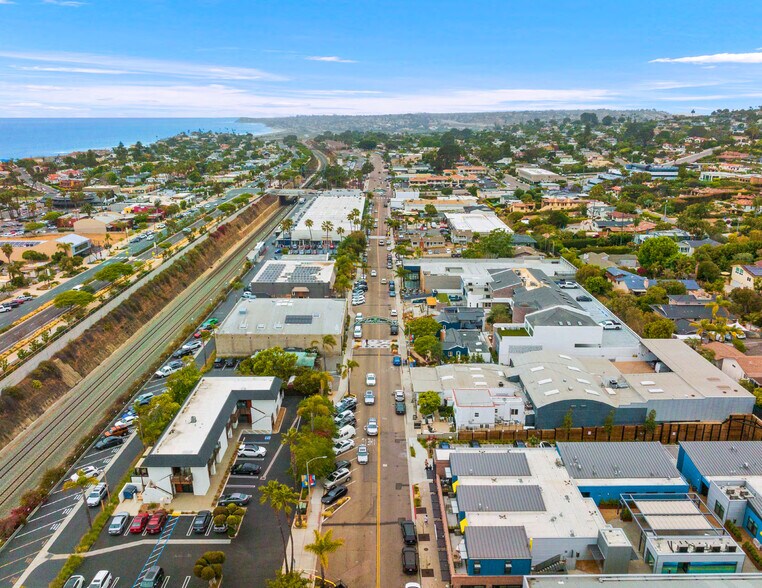 More Photos Of 337 S Cedros Ave, Solana Beach Unknown For Lease