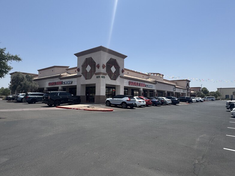 Primary Photo Of 825 S Cooper Rd, Gilbert General Retail For Lease