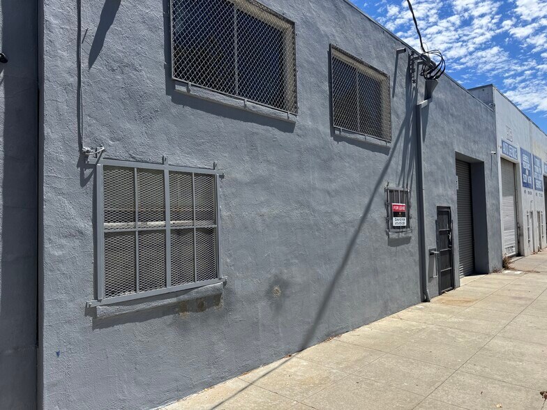 More Photos Of 1610 Armstrong Ave, San Francisco Warehouse For Lease