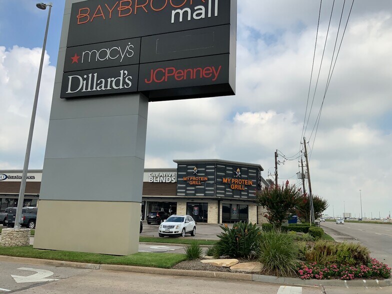 More Photos Of 19010-19074 Gulf Fwy, Friendswood Unknown For Lease