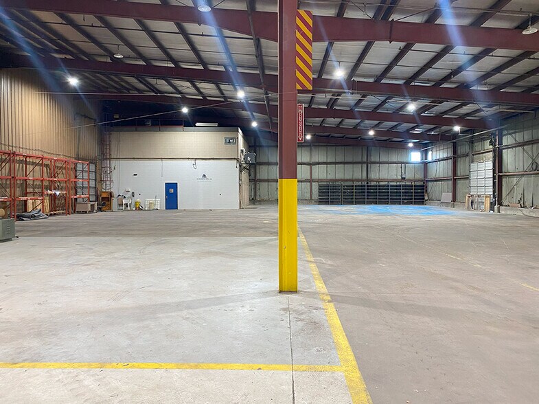 More Photos Of 2401 Mississippi Ave, Sauget Manufacturing For Lease