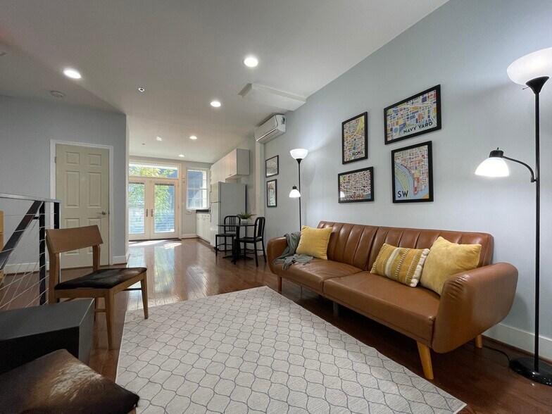 More Photos Of 211 K St Ne, Washington Office Residential For Sale