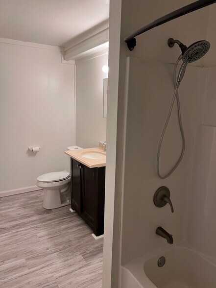More Photos Of 318 Main St, Wampum Apartments For Sale