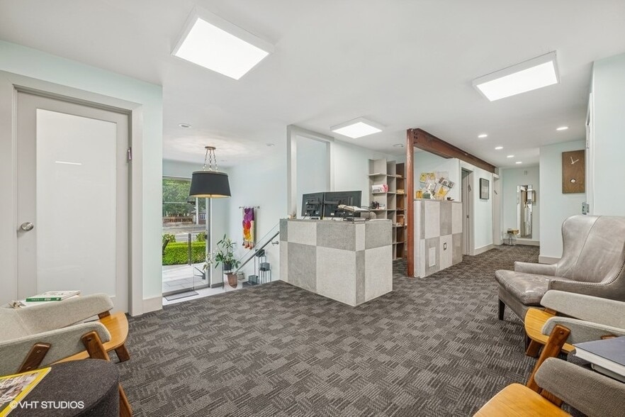 More Photos Of 1710 Hempstead Tpke, East Meadow Office For Sale